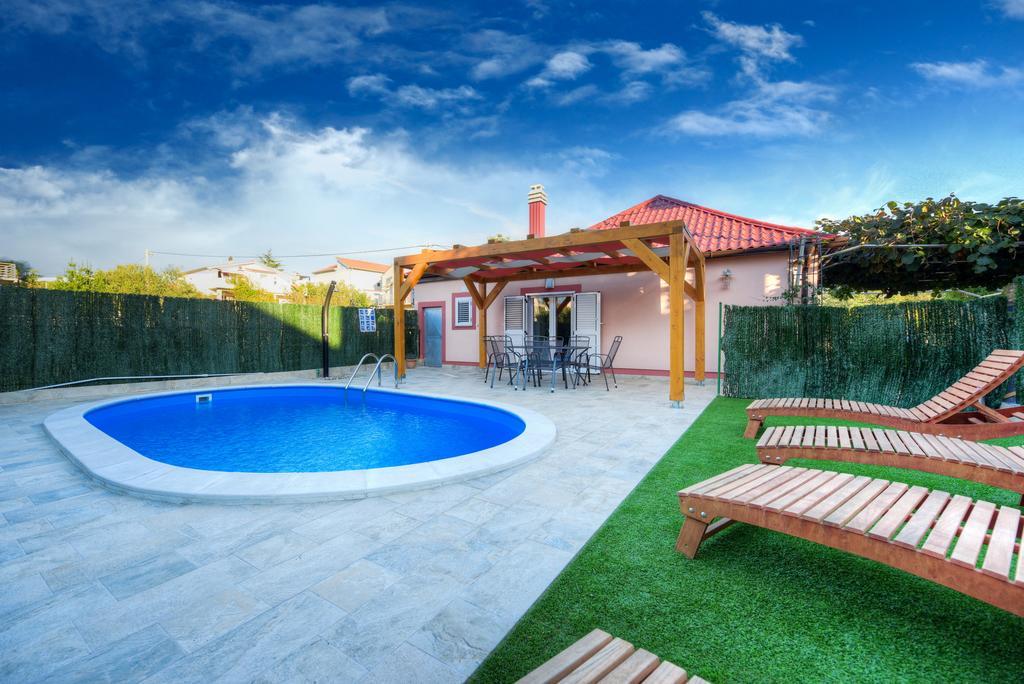 Ferienhaus Orange With Heated Pool And Parking *