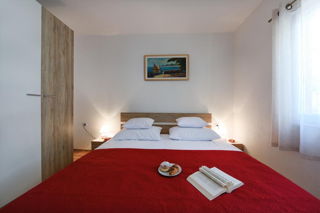 Orange With Heated Pool And Parking