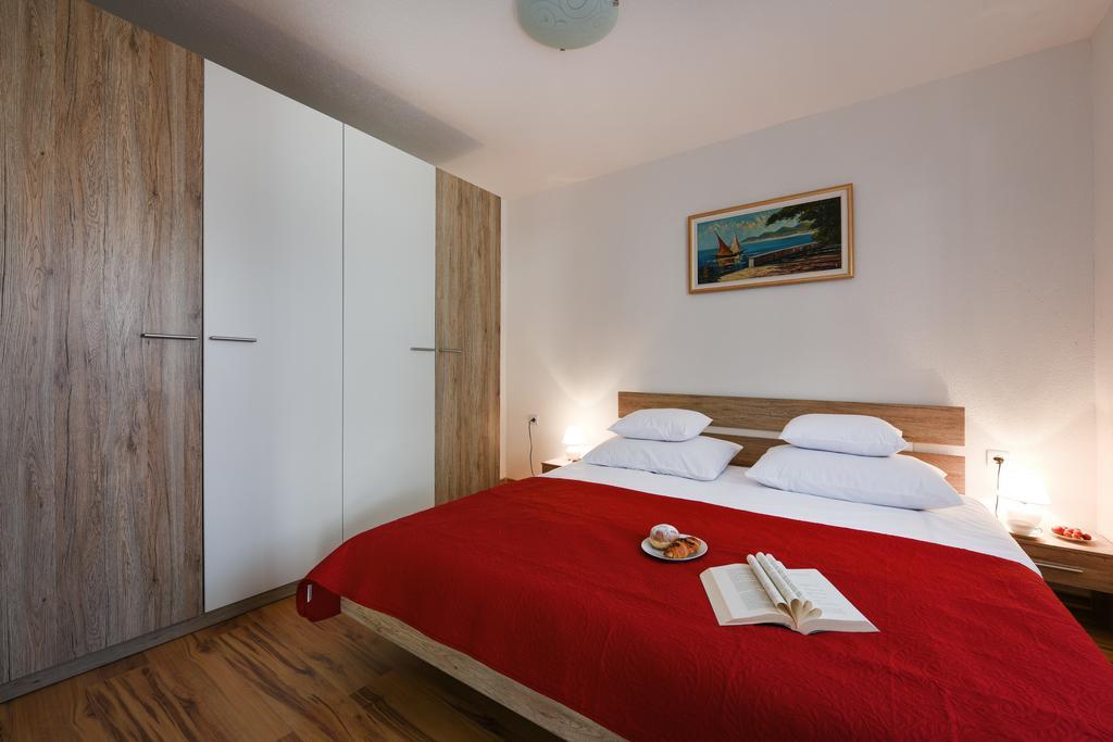 Orange With Heated Pool And Parking