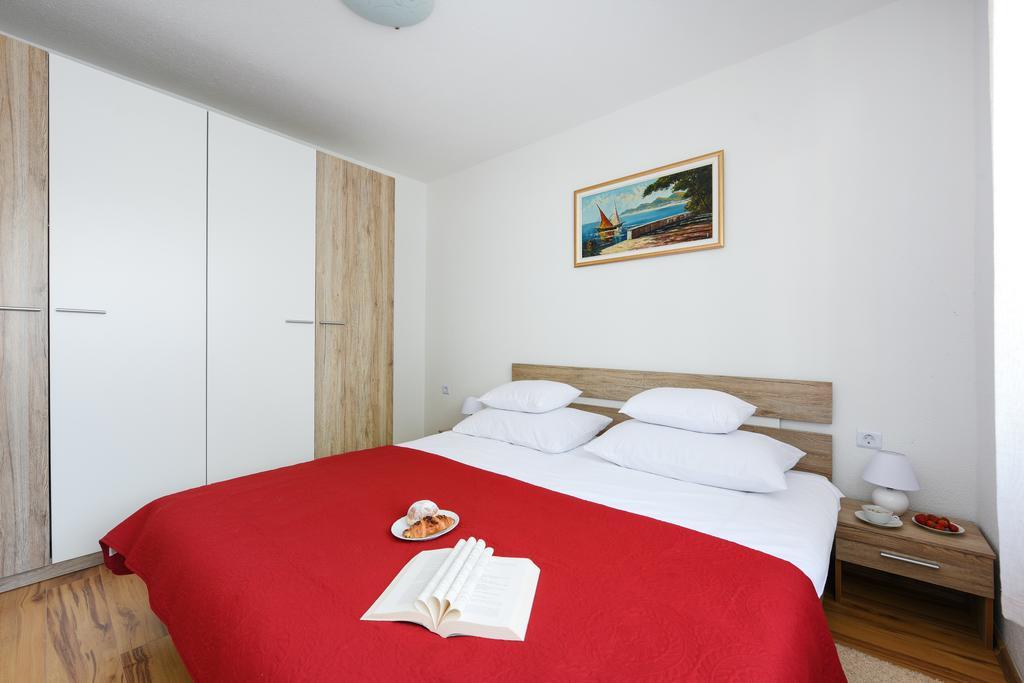 Orange With Heated Pool And Parking