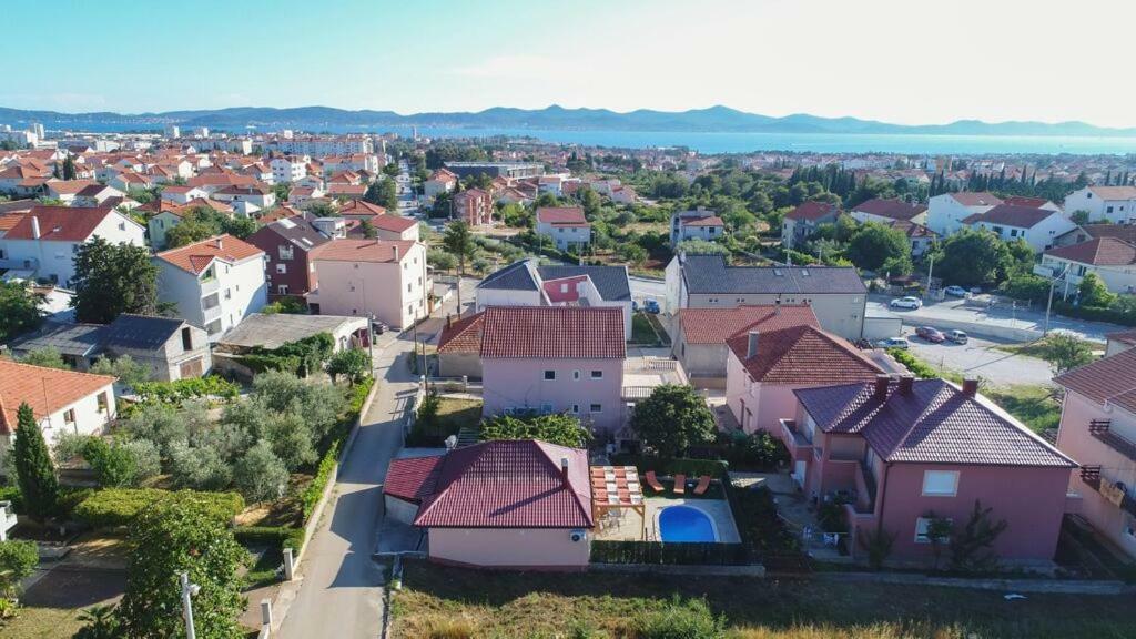 Ferienhaus Orange With Heated Pool And Parking Zadar